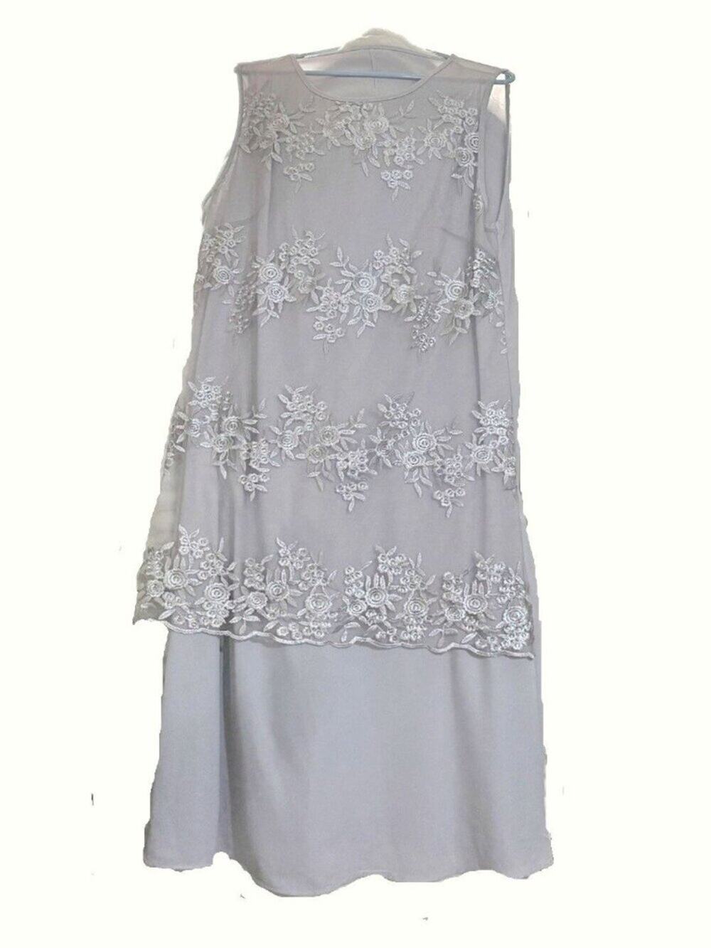 Women's Mother Of The Bride Gown, Lt Grey W/Shear embroidered front. Sz 2XL